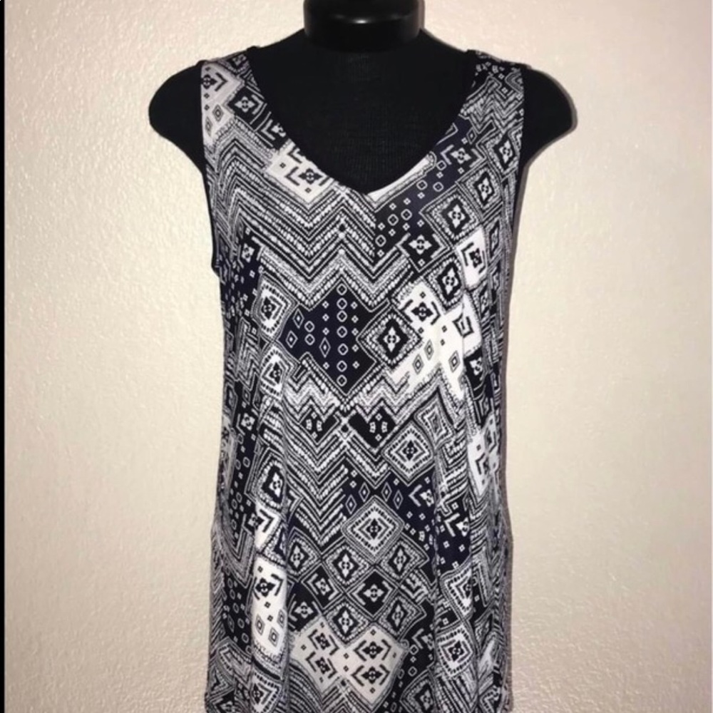 Agenda women’s  medium top/blouse